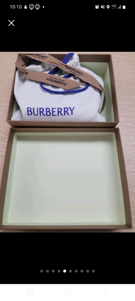 버버리 스몰 컴팩트 샌드 체크 반지갑 새상품 이미지