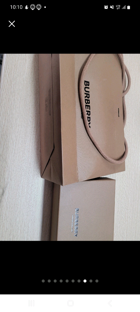 버버리 스몰 컴팩트 샌드 체크 반지갑 새상품 이미지