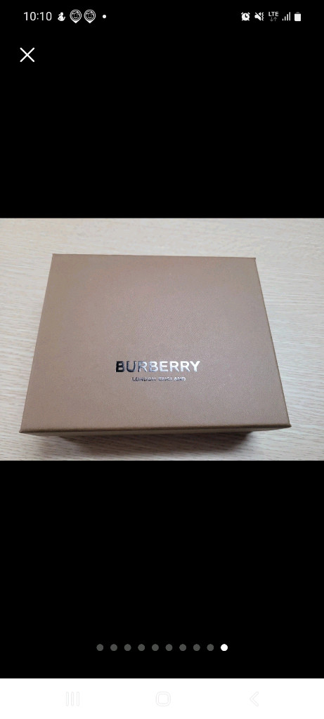 버버리 스몰 컴팩트 샌드 체크 반지갑 새상품 이미지