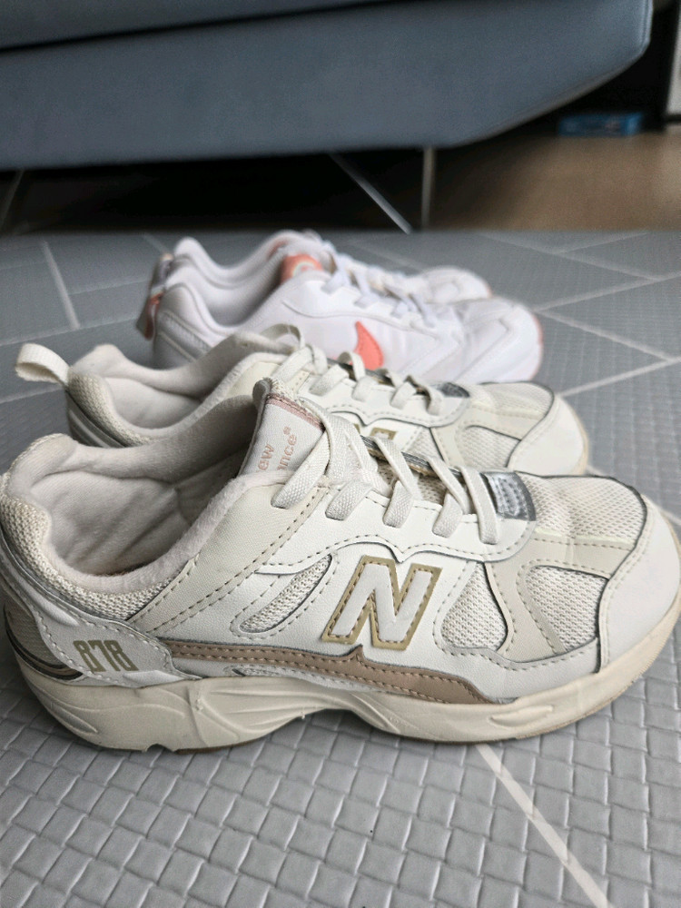 여아운동화 나이키210 뉴발란스200 이미지