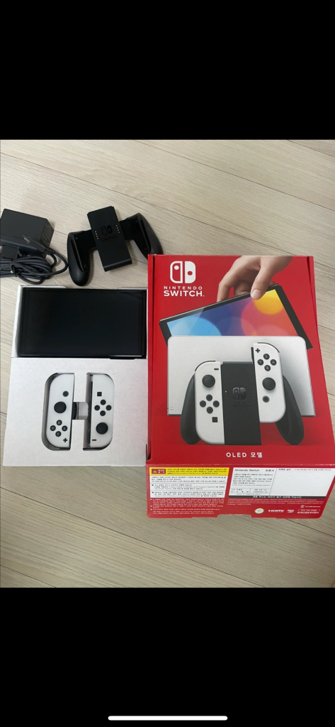닌텐도스위치oled 화이트 풀박스 상태최상 케이스증정 팔아요 이미지
