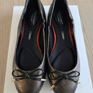 락포트 토탈모션 플랫슈즈. 225사이즈. 이미지