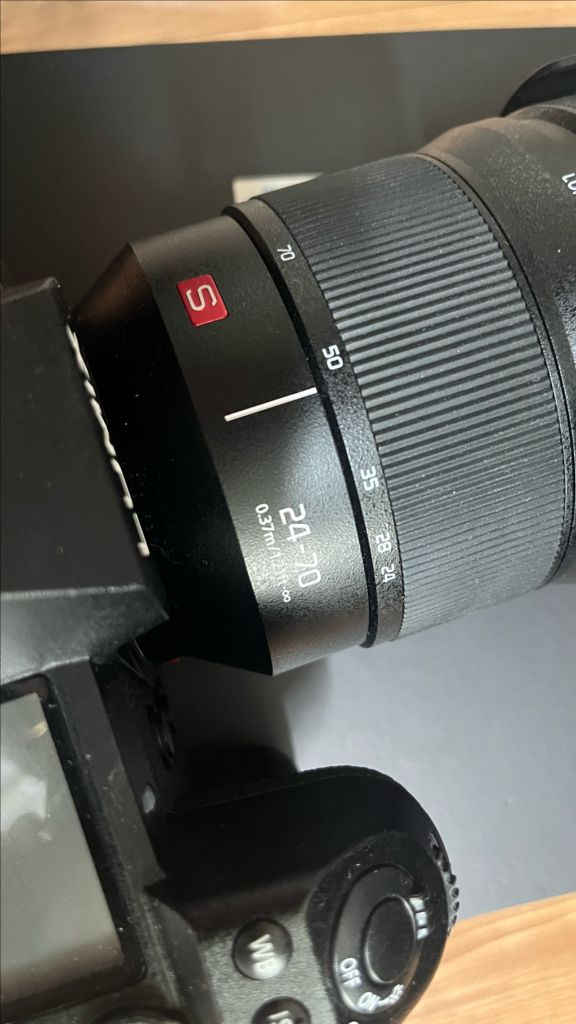 파나소닉 루믹스 S1H + SPRO 24-70 렌즈 풀박 A급 이미지