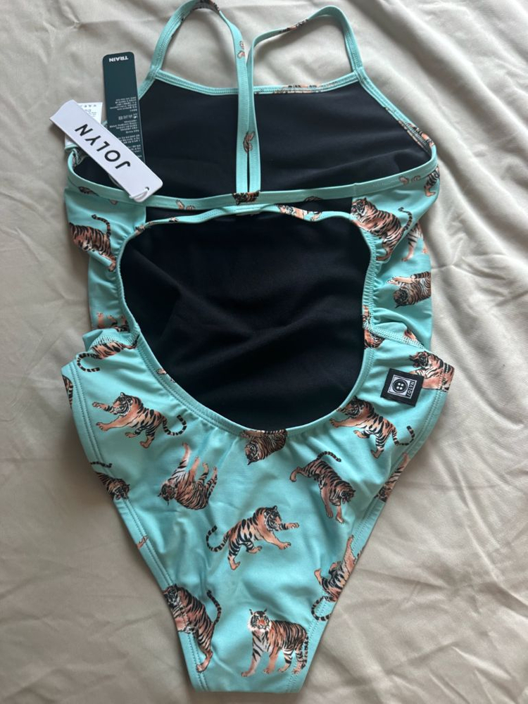 레녹스 블랙 스플라이스 졸린 페리 이미지