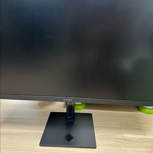 HP 오멘 27 게이밍 모니터 이미지