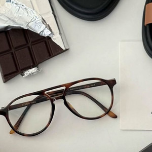 STUDIO YARN DUSTIN 스튜디오 얀 더스틴 선글라스 썬글라스 썬글래스 안경 이미지