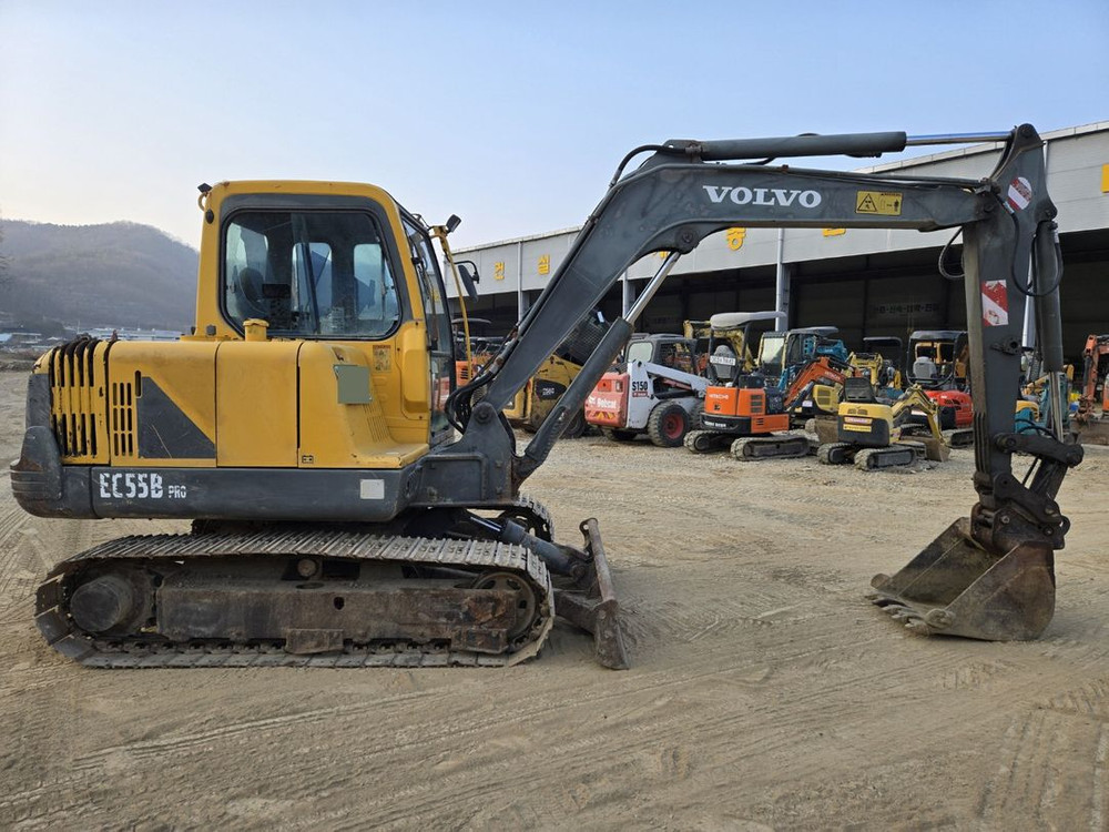개인 농장용 자가용 추천 볼보 EC55B 2006년 굴삭기 이미지