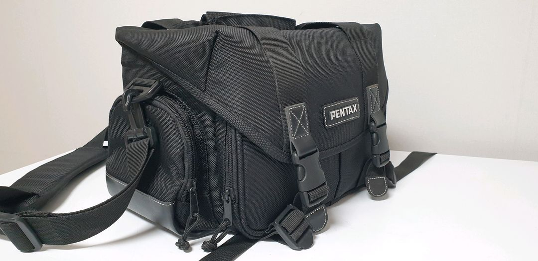 펜탁스 빈티지 디카 (K100D 카메라 + 가방) 이미지