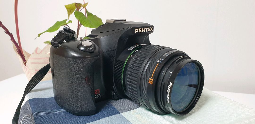 펜탁스 빈티지 디카 (K100D 카메라 + 가방) 이미지