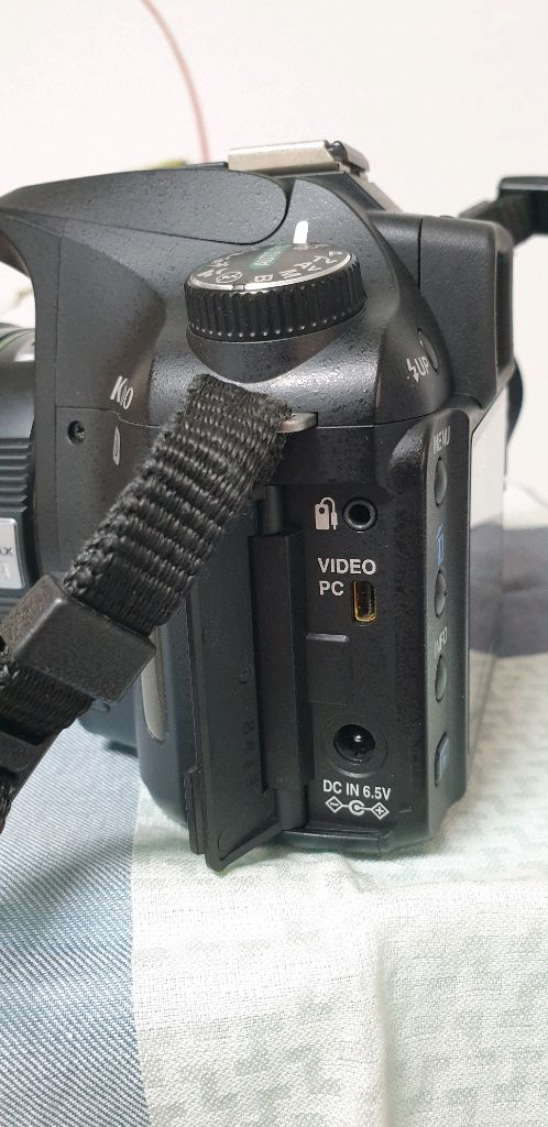 펜탁스 빈티지 디카 (K100D 카메라 + 가방) 이미지