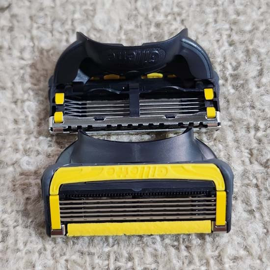 질레트 면도날 (15개입) 이미지