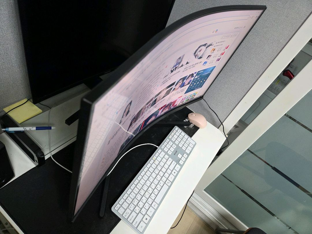 삼성 32인치 QHD 144hz 오디세이 G5 모니터 C32G55T 이미지