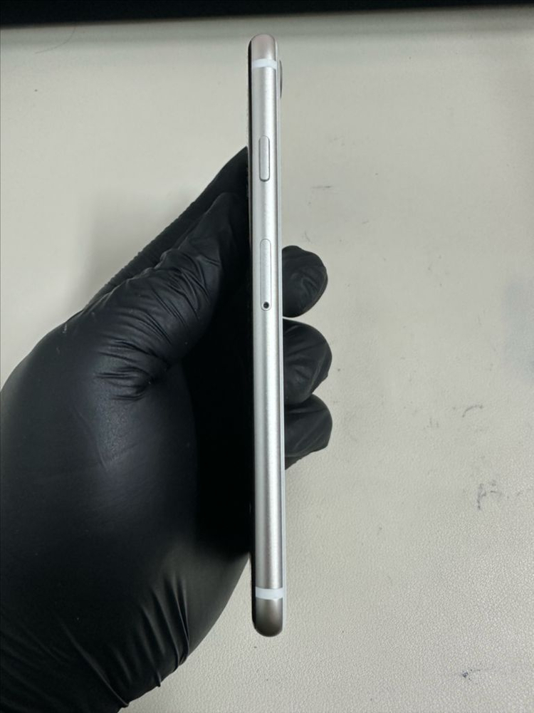 아이폰Se3 128G 스타라이트 S급 이미지