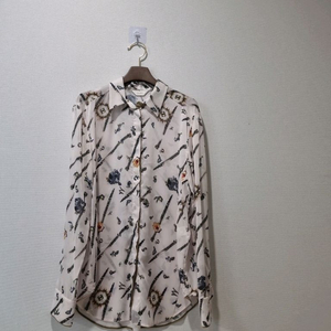 한섬 타임time 실크100 블라우스 이미지