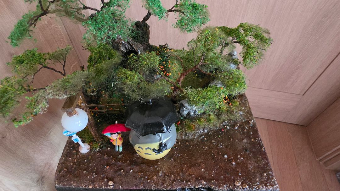 토토로 정류장 디오라마 이미지