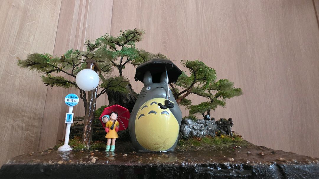 토토로 정류장 디오라마 이미지