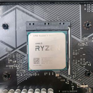 amd 2400g 씨피유 판매합니다. 이미지