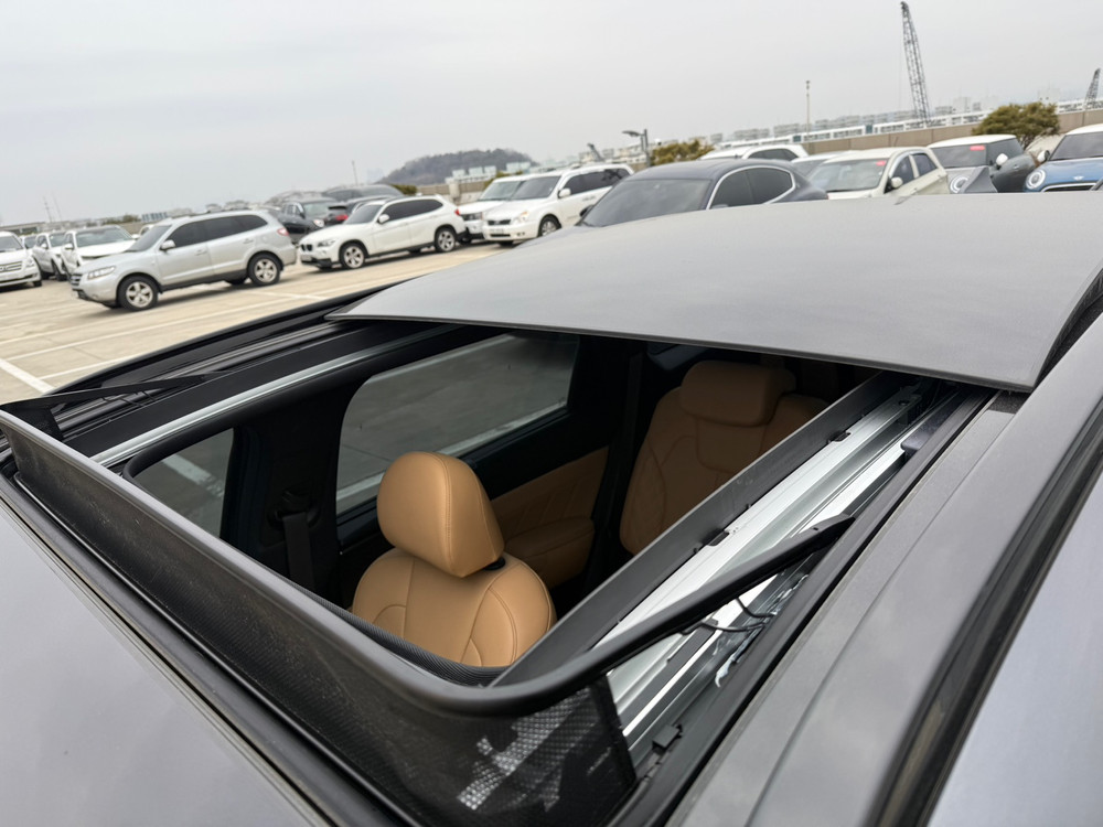 쏘렌토 4세대 HEV 1.6 2WD 그래비티 21년01월 86909km 완전무사고 6인승 입니다. 이미지