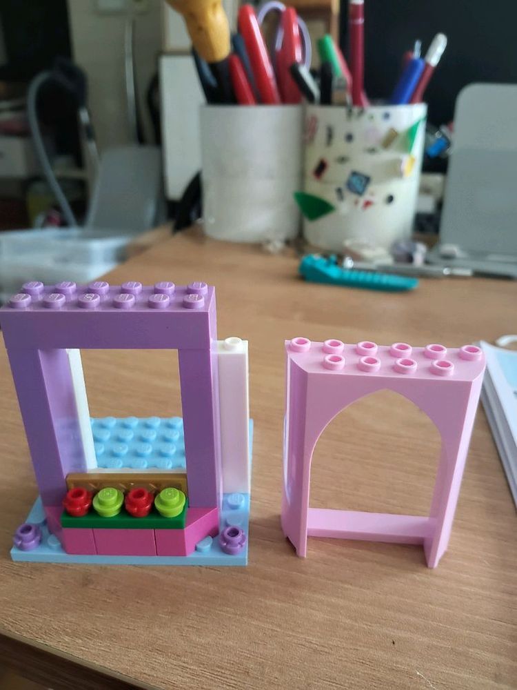 레고41152프렌즈 잠자는 숲속의 공주성 이미지