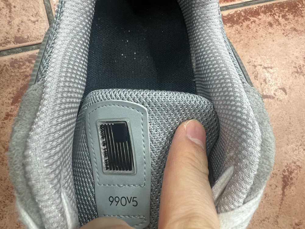 국내 매장판 뉴발란스 990V5 290사이즈 이미지