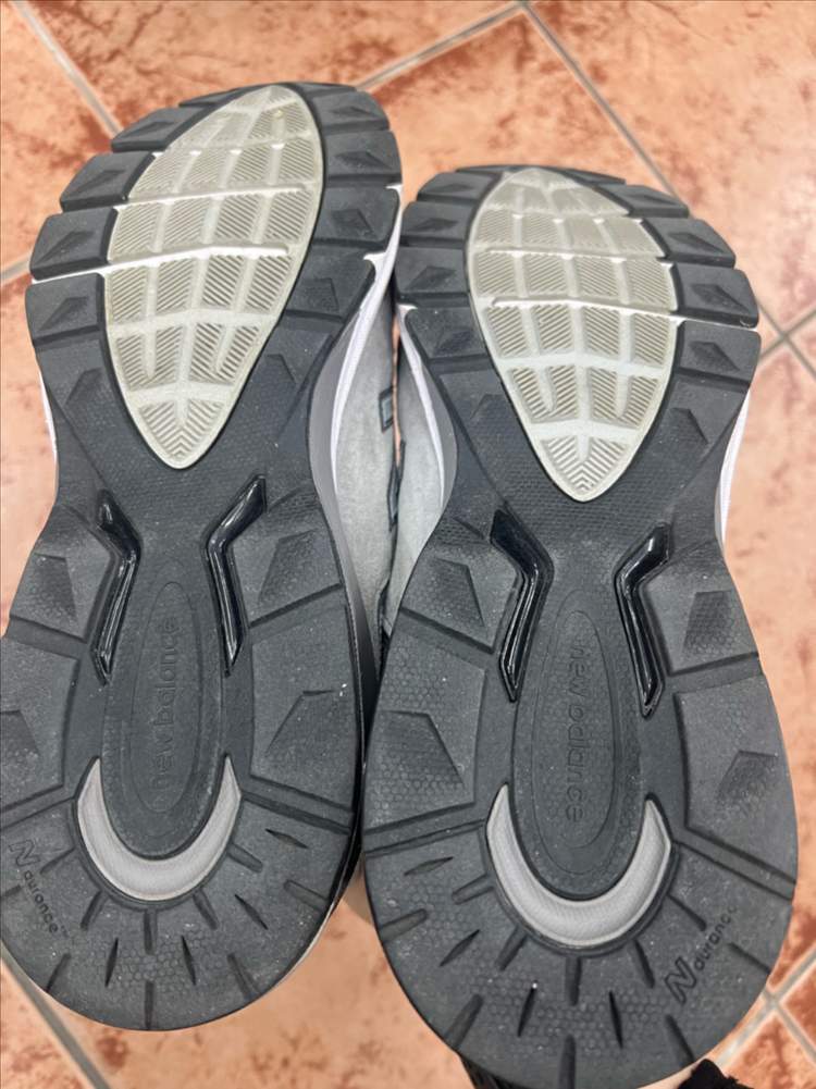 국내 매장판 뉴발란스 990V5 290사이즈 이미지