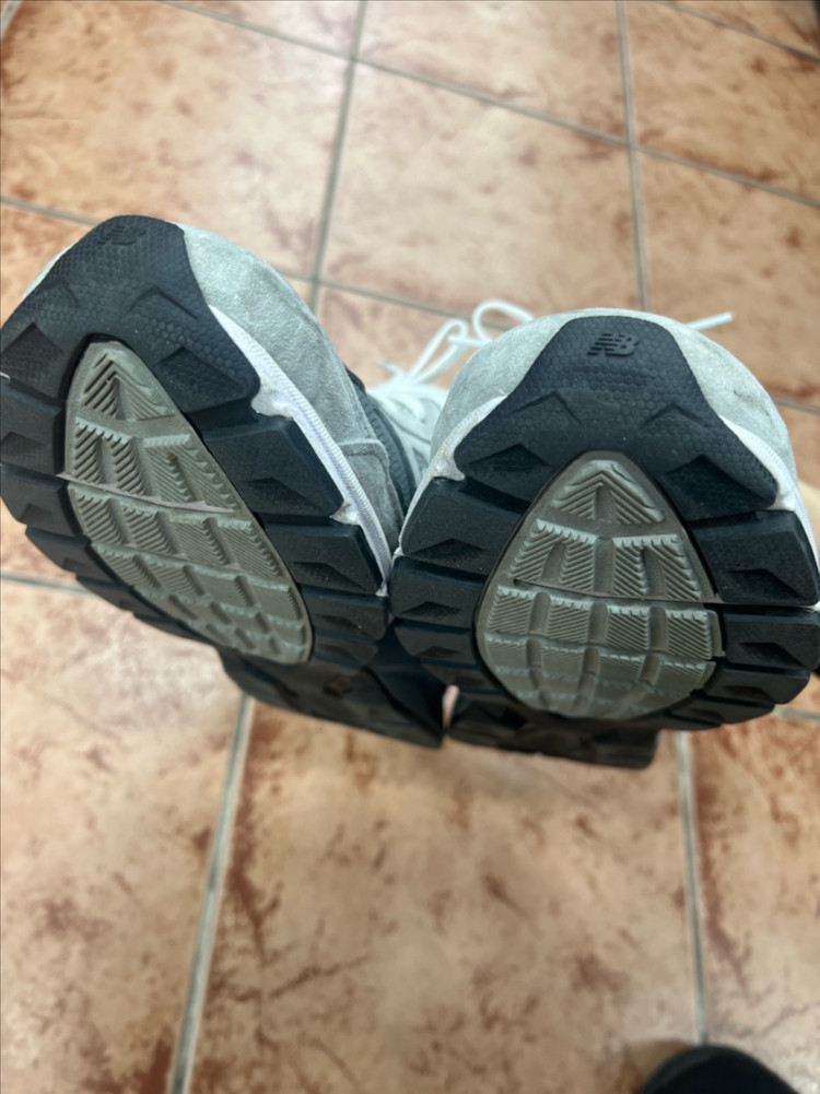 국내 매장판 뉴발란스 990V5 290사이즈 이미지