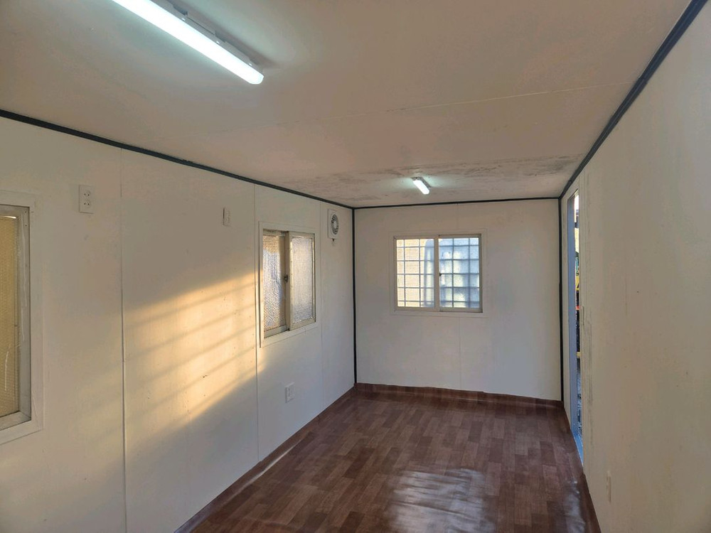 2.4x6. 깨끗하고 튼튼한 중고컨테이너 이미지