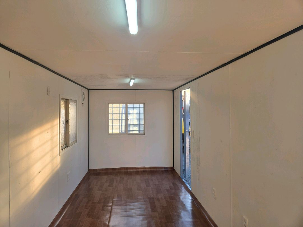 2.4x6. 깨끗하고 튼튼한 중고컨테이너 이미지