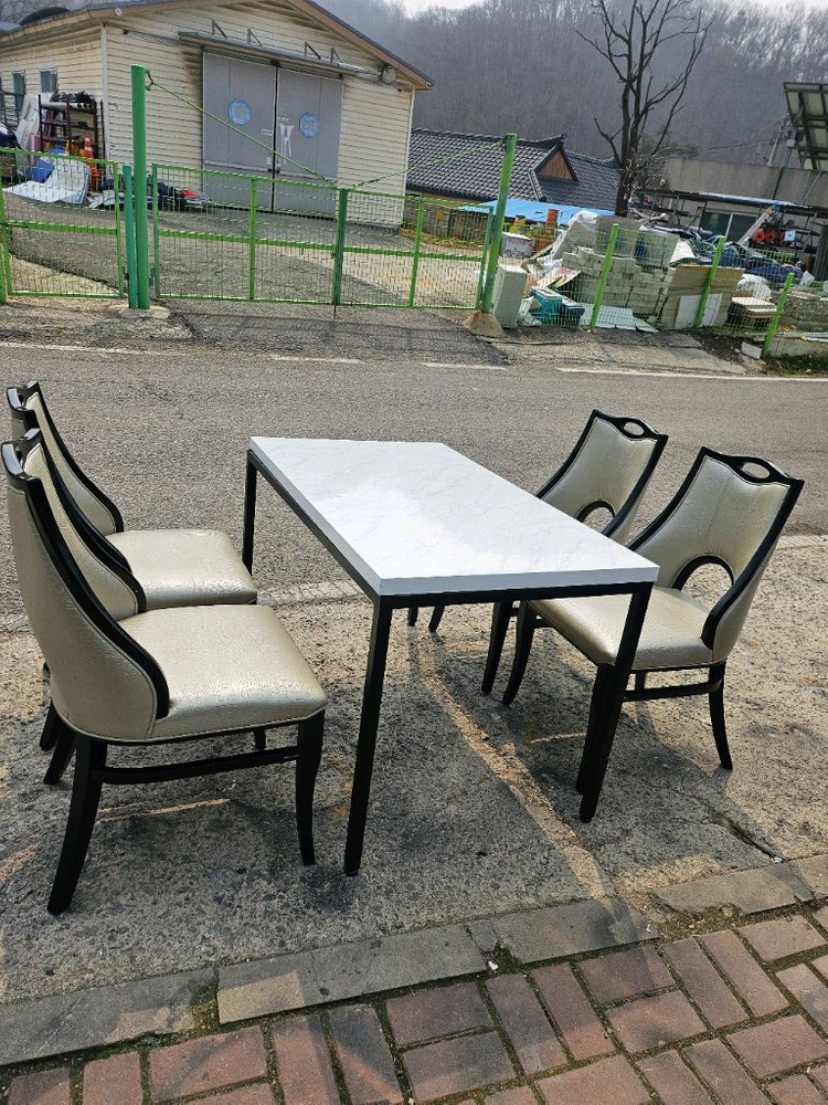 중고 .모던한식탁의자세트 4인용 테이블세트 이미지