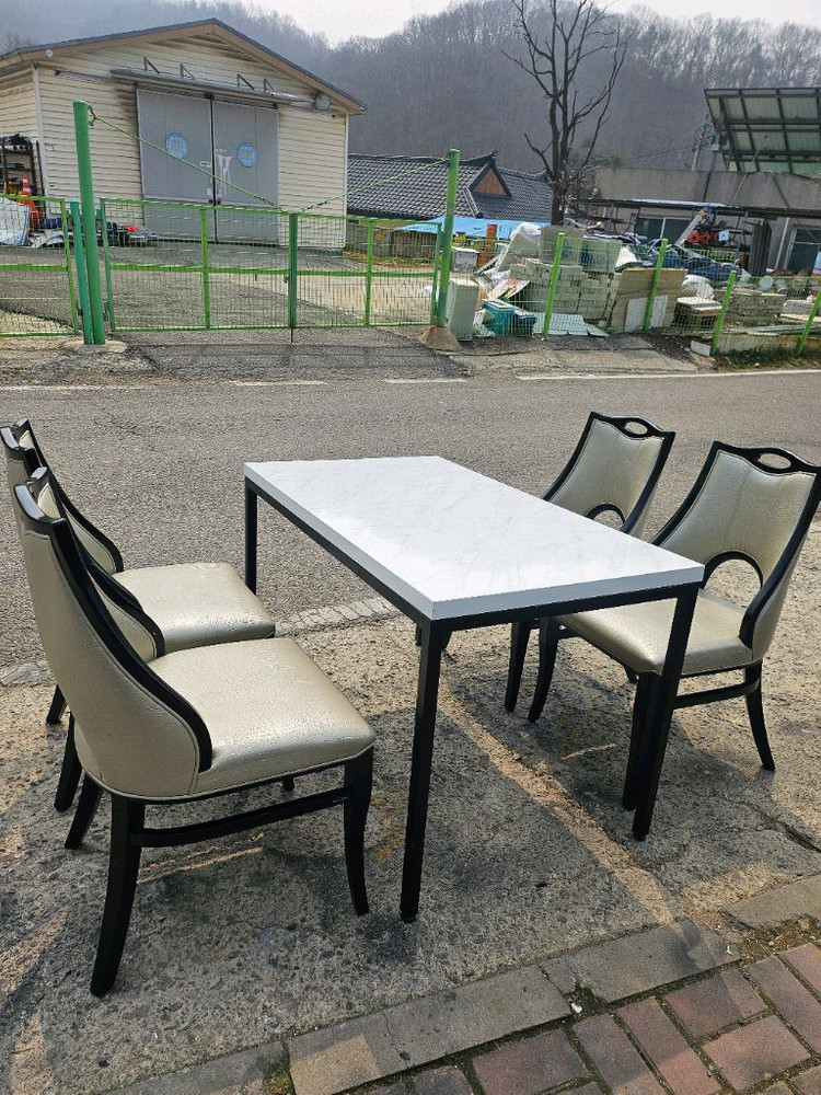 중고 .모던한식탁의자세트 4인용 테이블세트 이미지