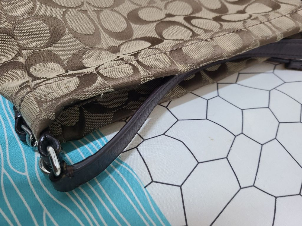 코치 토트백 크로스백 숄더백 가방 이미지