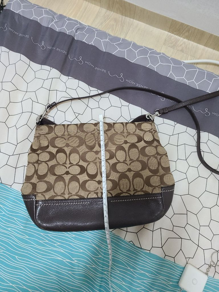 코치 토트백 크로스백 숄더백 가방 이미지