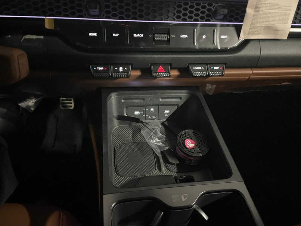 타스만 2.5T 가솔린 4WD X-Pro 25년04월 26년형 18494km 완전무사고 풀옵션급차량입니다. 이미지