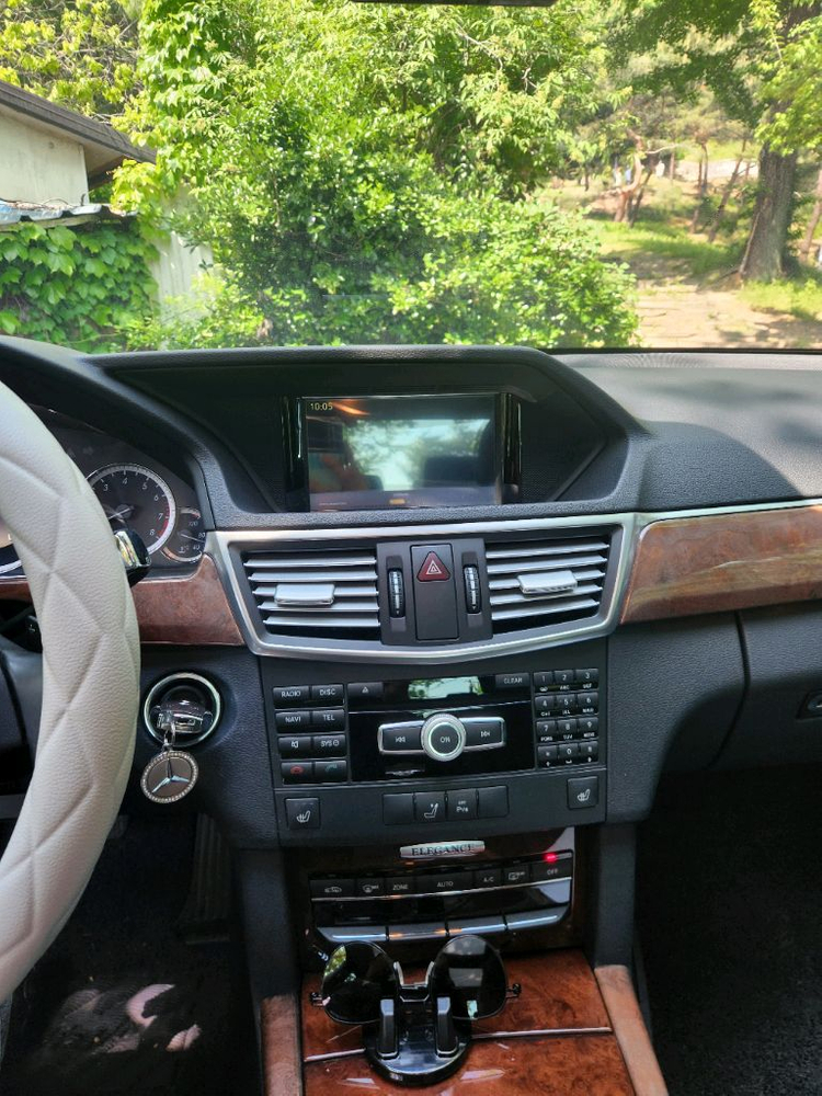 벤츠E300 이미지