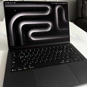 맥북 프로 14인치 M5 32GB 1TB [민트급] 이미지