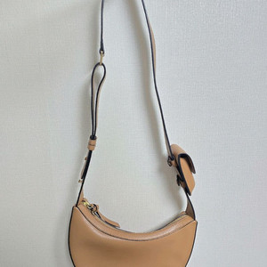 오야니 루키 크로스바디백 이미지