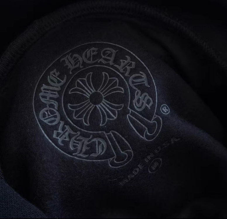 크롬하츠 익스클루시브 네온 레터링 후드 이미지