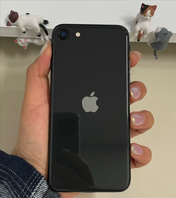 아이폰Se2 128G 블랙 SSS급! 이미지