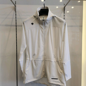 데상트 여성 바람막이후드쟈켓90 이미지