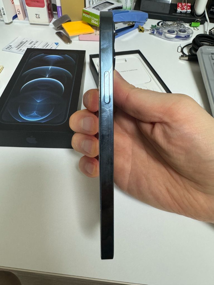 아이폰12프로 256 퍼시픽블루 이미지