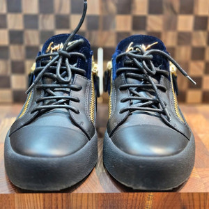 쥬세페자노티 스니커즈 이미지