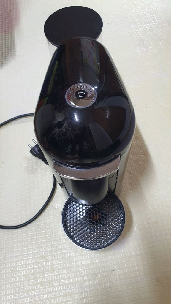 네스프레소 버츄오플러스 이미지