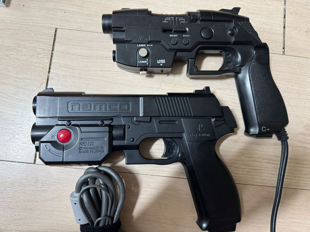 PS1용 남코 건콘 + 트라이던트 건콘 + 게임 CD 3종 이미지