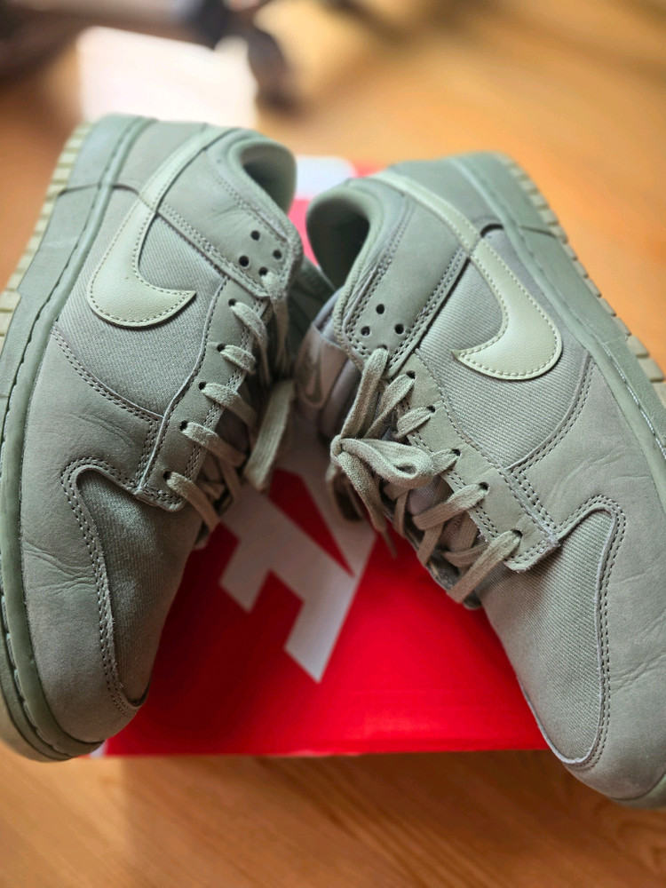 나이키 덩크로우 올리브 290 사이즈 팝니다 이미지