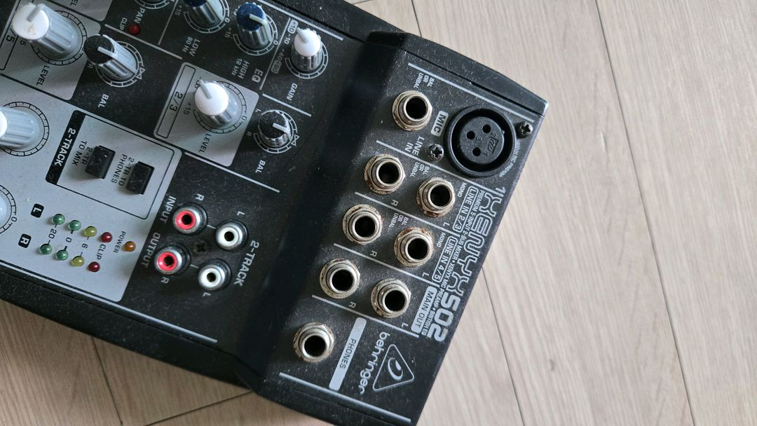믹서 베링거 BEHRINGER XENYX502 이미지