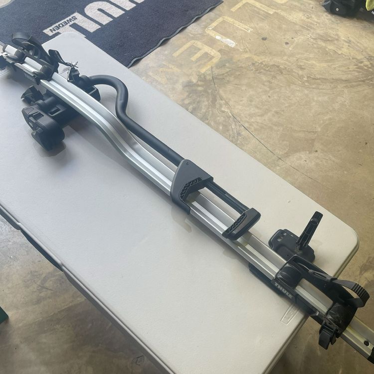 툴레 자전거캐리어 프로라이드 598 실버 지붕형 이미지