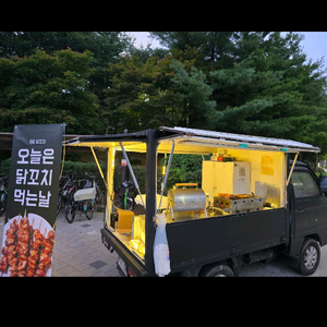 닭꼬치 타코야끼 푸드트럭 임대 이미지