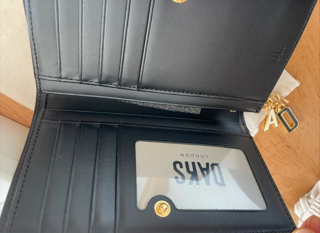 닥스 블랙 중지갑(거의 새것) 이미지