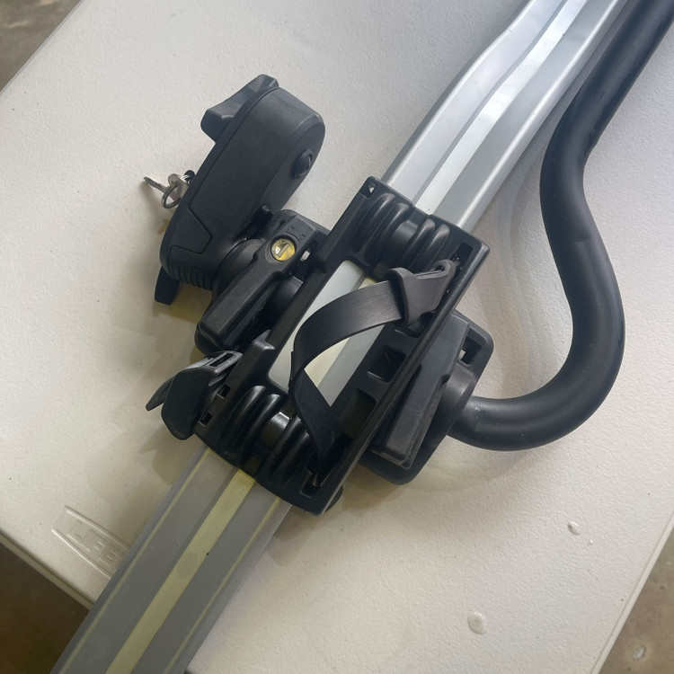 툴레 자전거캐리어 프로라이드 598 실버 지붕형 이미지