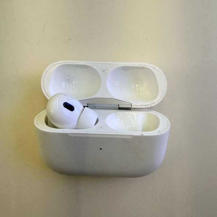 무선 이어폰 프로 2세대 이미지